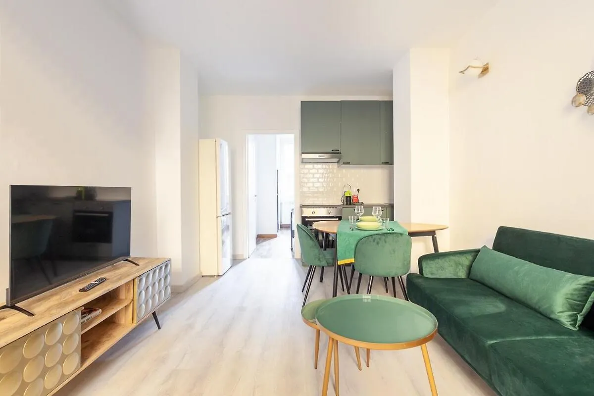 Contatos de Renovated Apartment In The Center Of Milan