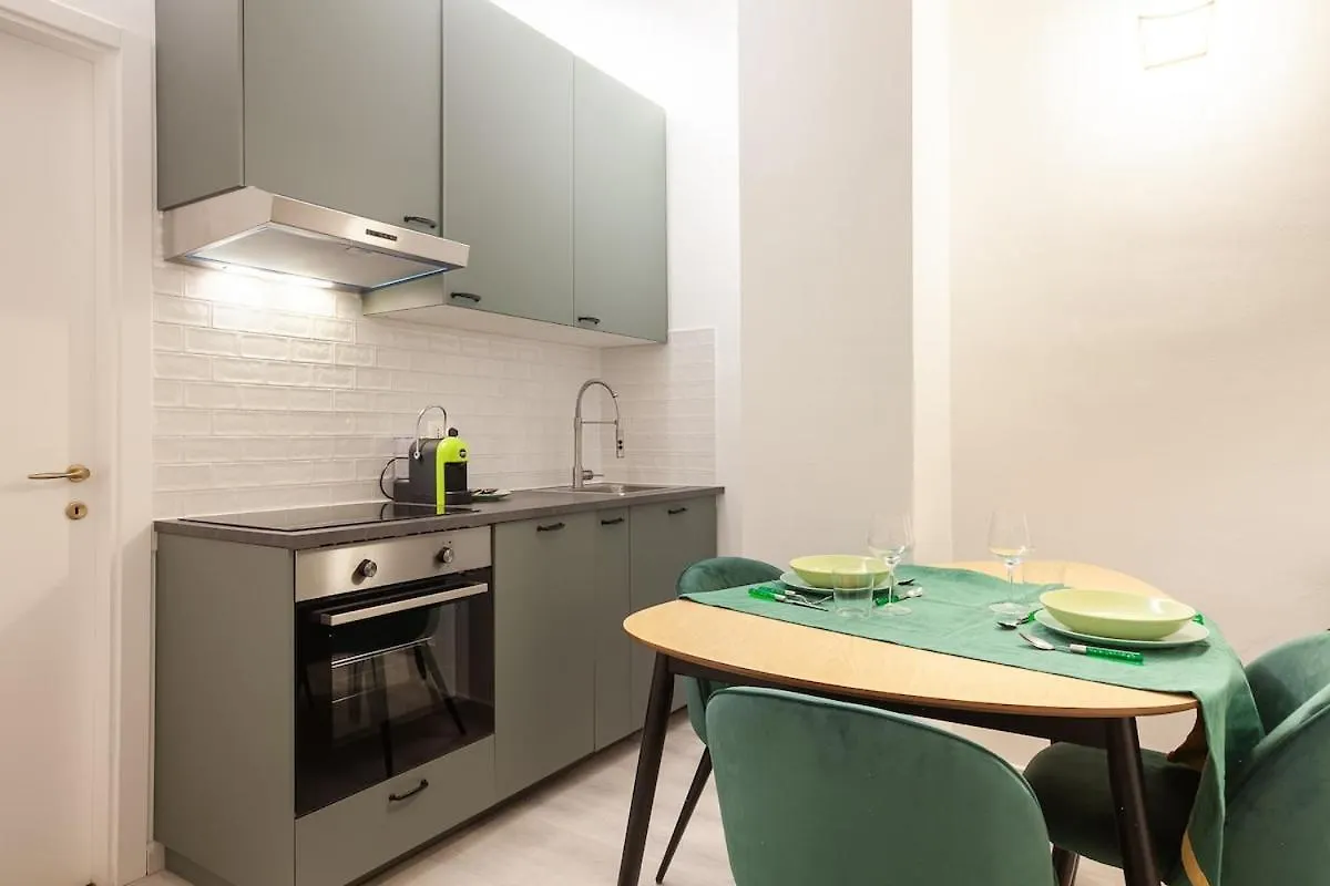 Renovated Apartment In The Center Of Mediolan Włochy